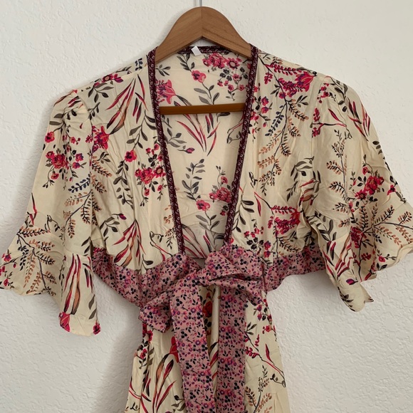 Boho Floral Dress - Picture 13 of 16